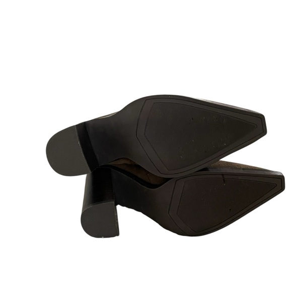 Steve Madden
Women's Brown Silvee Snip Toe Boot Size 9.5 - Picture 6 of 8